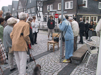 Bild: Performance Objekt Stuhlgang.