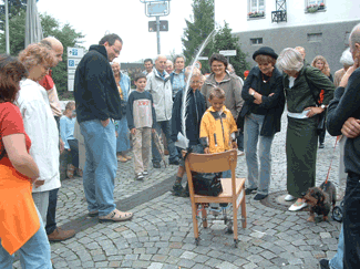 Bild: Performance Objekt Stuhlgang.